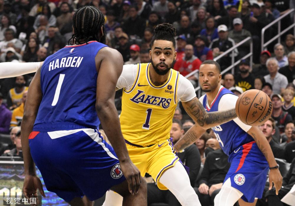 显然占据重 显然占据重