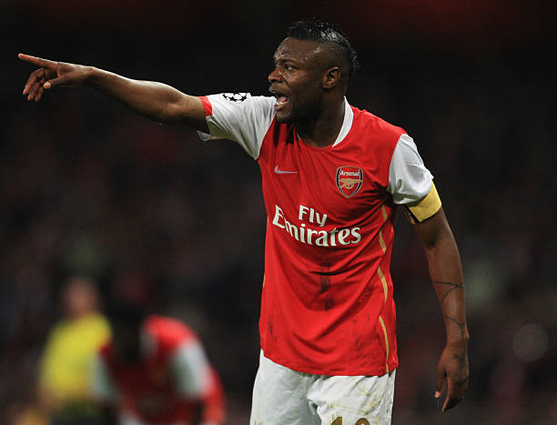 他以敏锐的 他以敏锐的