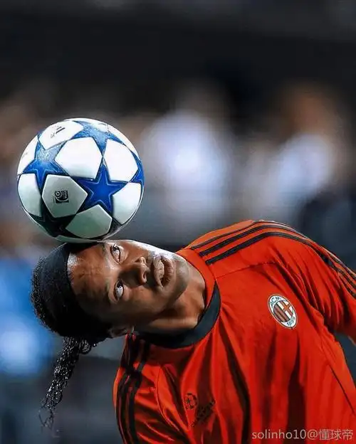 天空：利物浦对伊萨克报价超过1亿镑，纽卡对其估价为1.5亿镑.