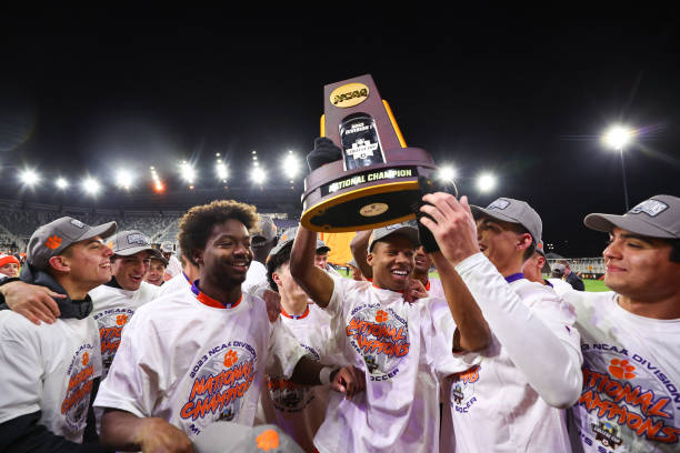 利亚的初步 利亚的初步