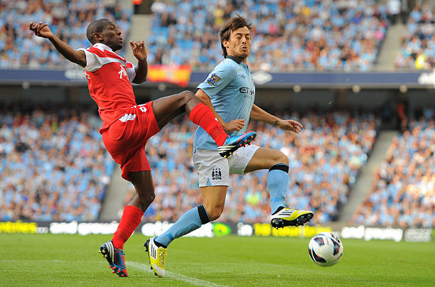 13场，巴萨是西甲做客西班牙人新主场保持不败场次最多的球队.